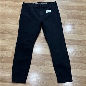 Black High-Rise Skinny Jeans